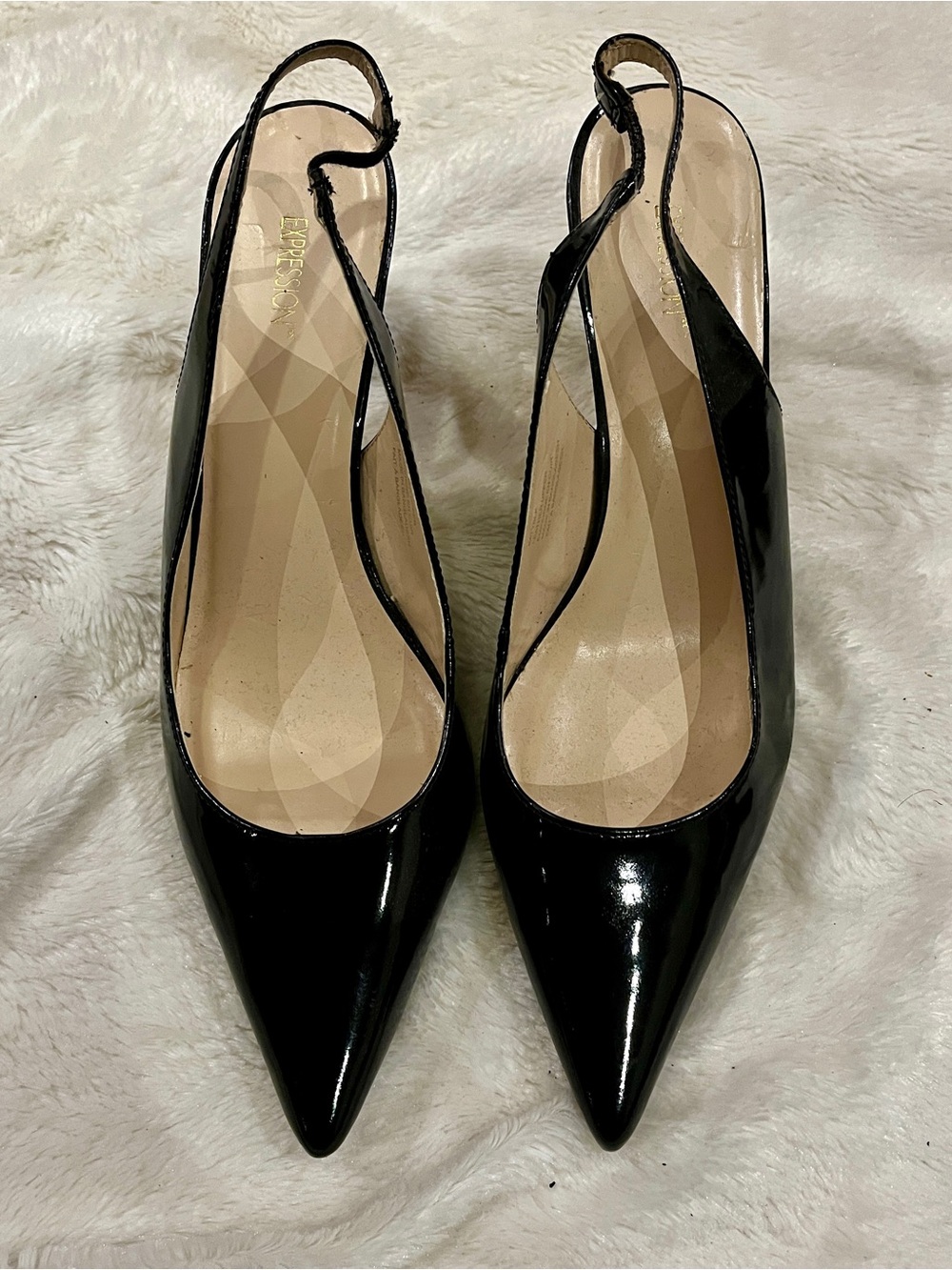 🖤 Expressions - Black Patent Leather Slingback Kitten Heel